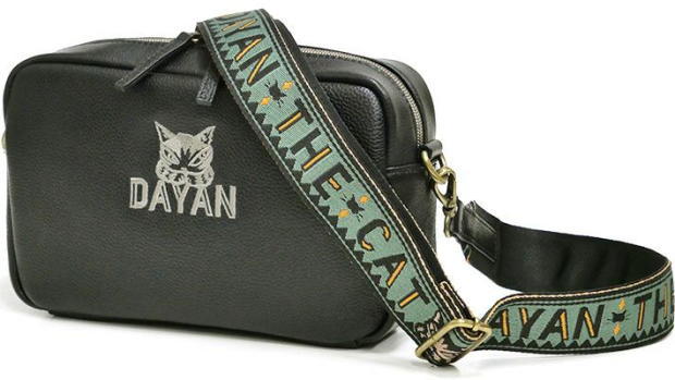 ���U�[�~�j�V�����_�[